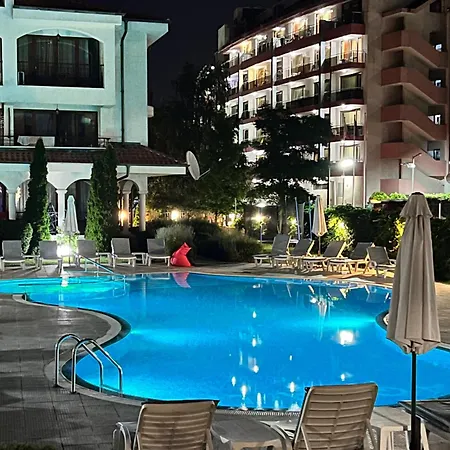 Shato Del Mar First Apartment Slantschew brjag
